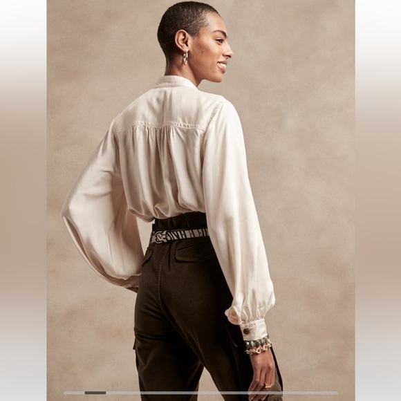 Banana Republic S Tall Balloon Sleeve Blouse - Picture 4 of 11